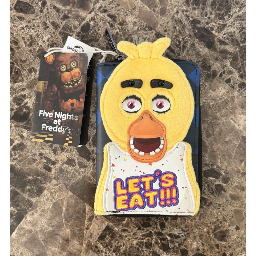 Loungefly Five Nights at Freddy's Chica Plush Small Zip Wallet NWT